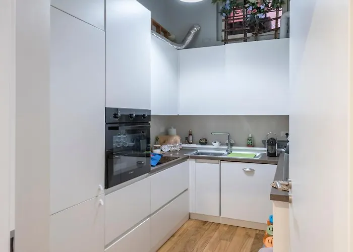 Apartment Navona Charming Balcony Rome