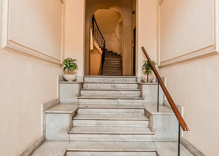Navona Charming Balcony Apartment