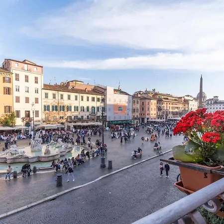 Navona Charming Balcony 아파트 *
